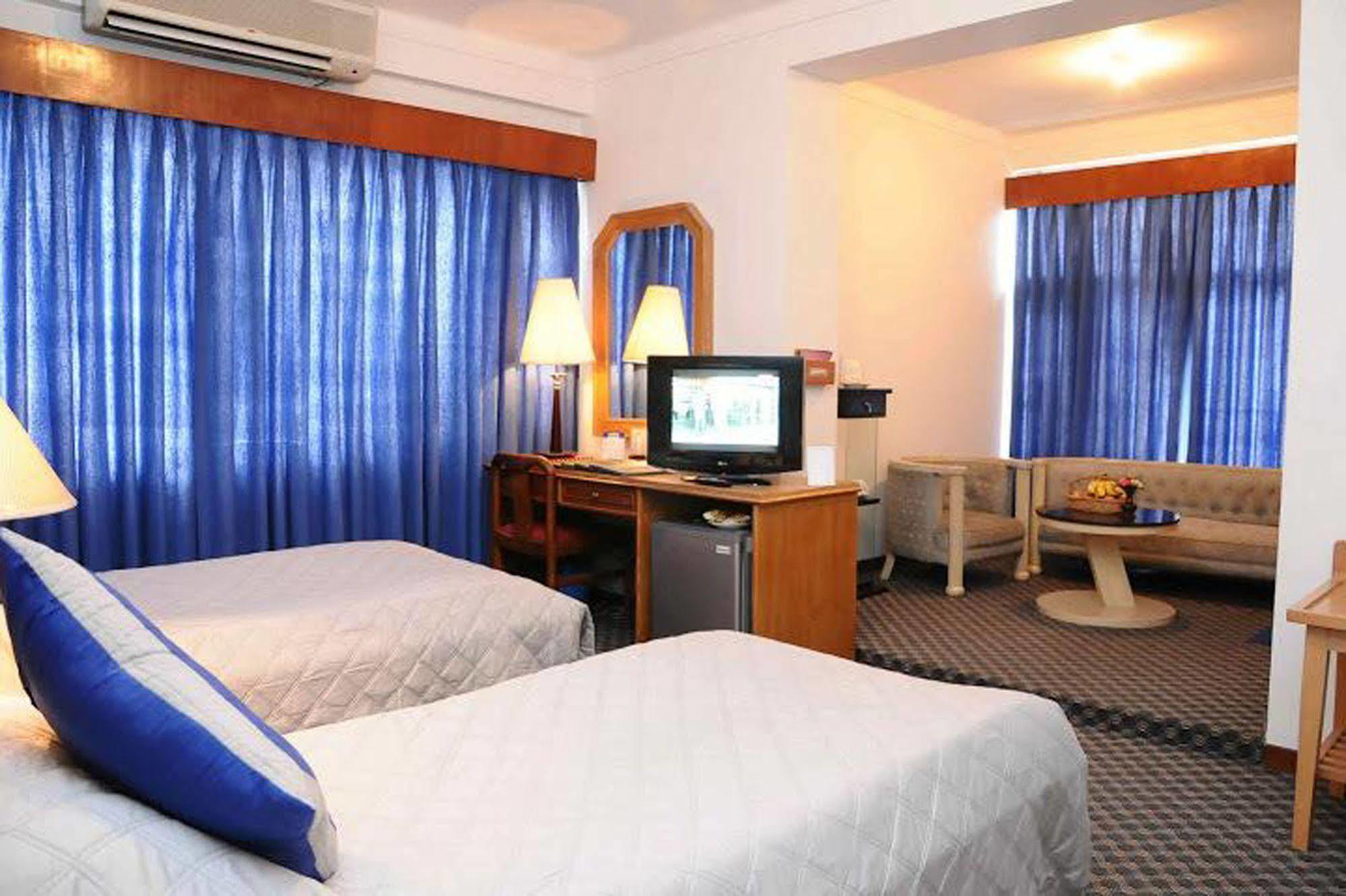Hotel Clarion Jawalakhel Lalitpur ภายนอก รูปภาพ